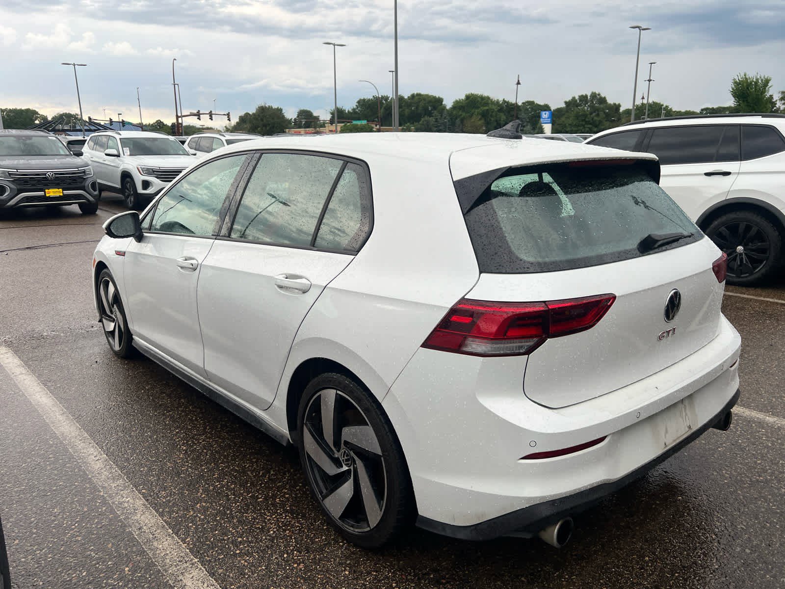 2022 Volkswagen Golf GTI SE photo 4