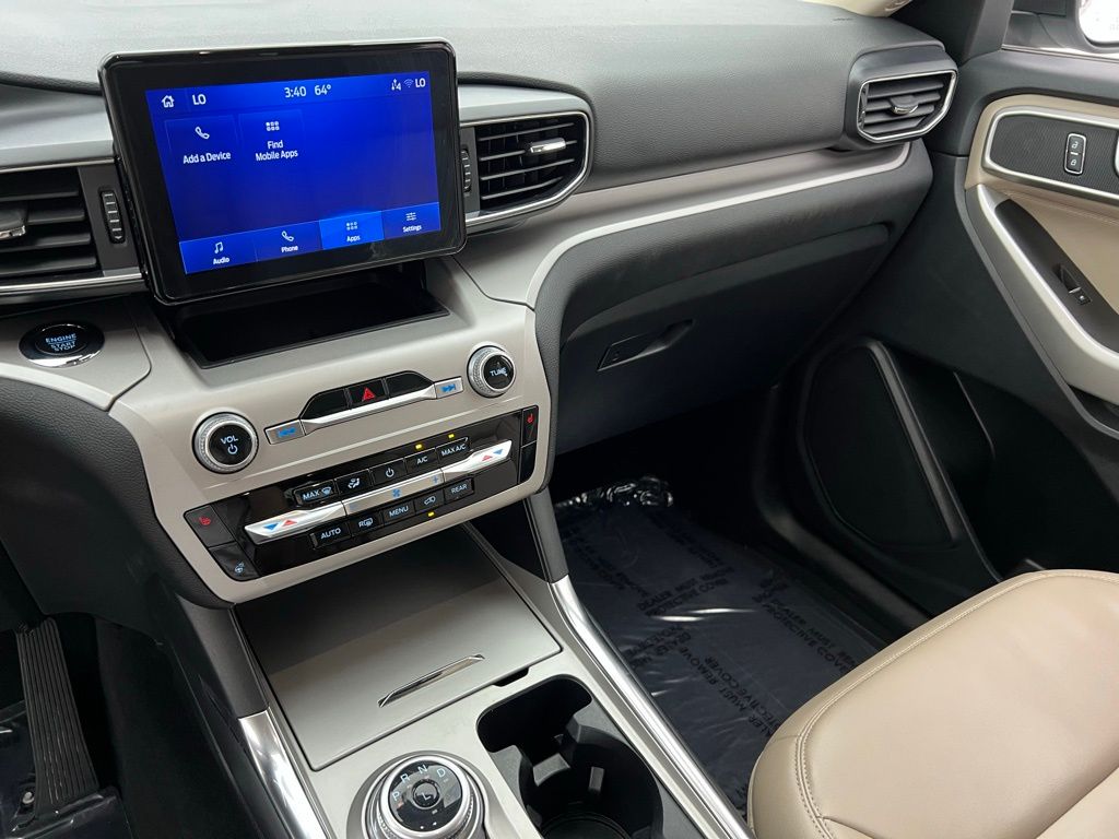2023 Ford Explorer XLT photo 10