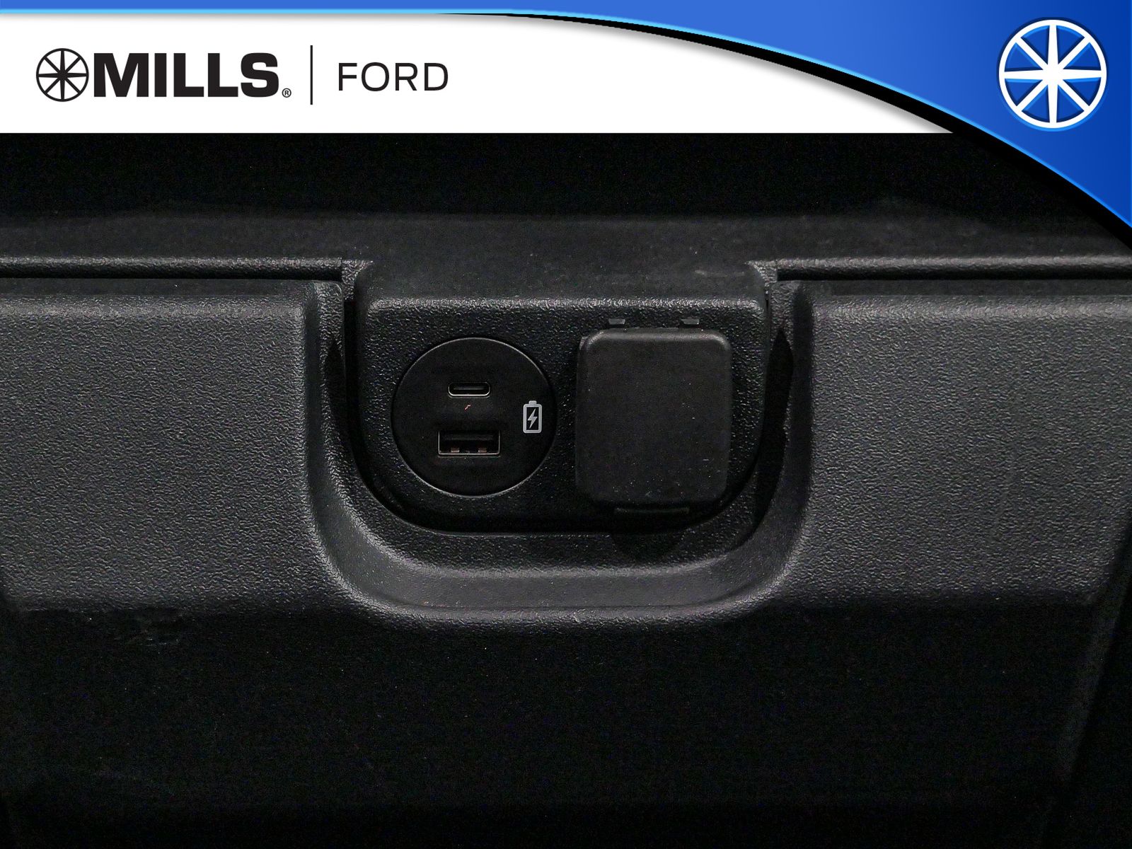 2022 Ford F-150 XLT photo 22