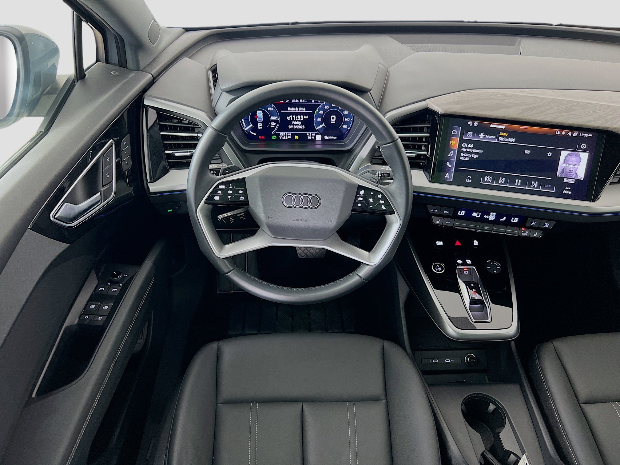 2024 Audi Q4 E-tron Premium Plus photo 22