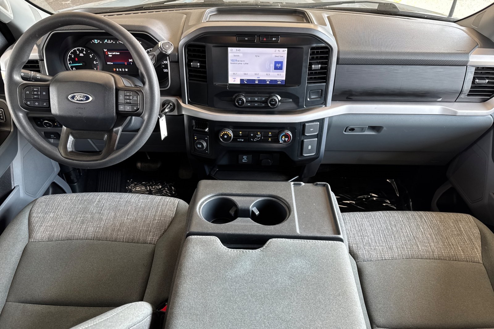 2023 Ford F-150 XLT photo 13