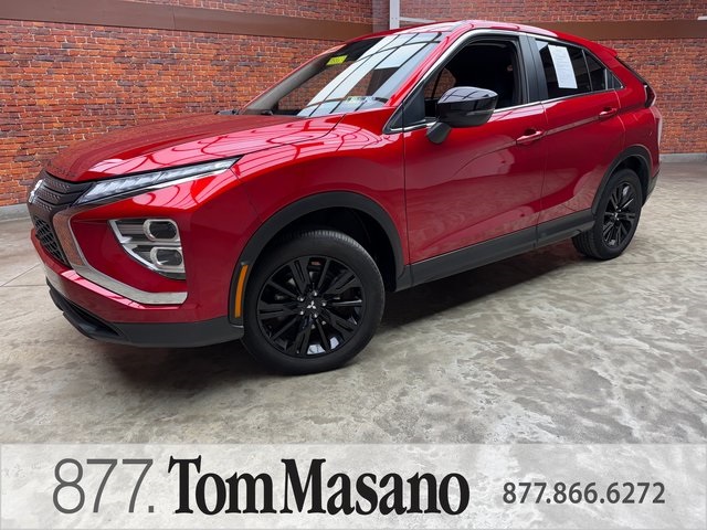 2024 Mitsubishi Eclipse Cross LE's photo