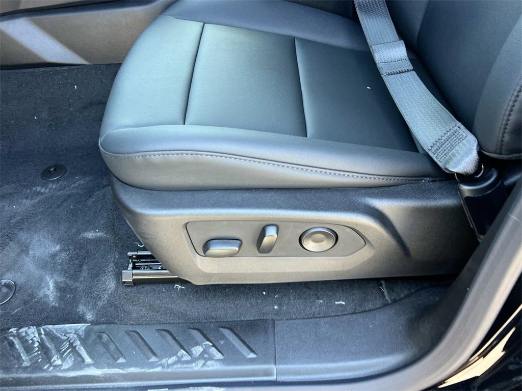2026 Chevrolet Colorado Trail Boss photo 13
