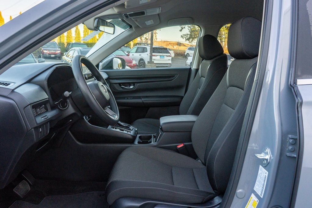 2025 Honda CR-V LX photo 7