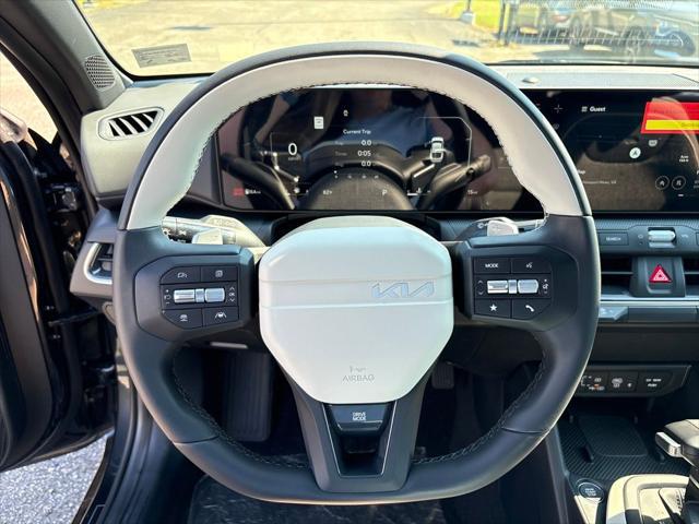 2025 Kia K4 GT-Line photo 6