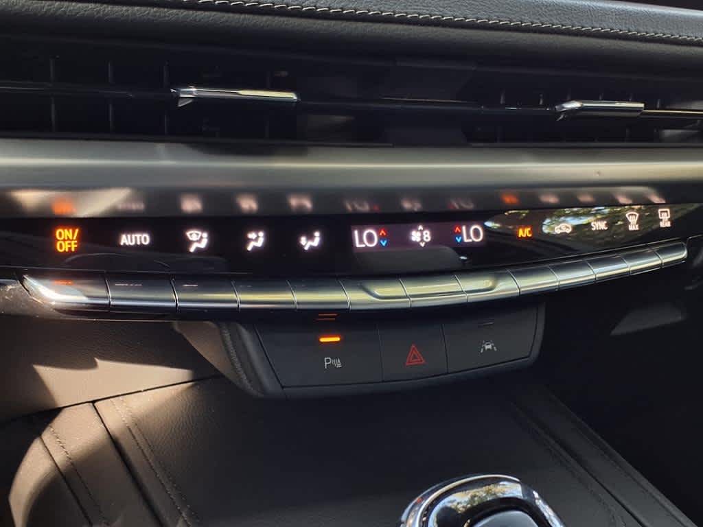 2024 Cadillac XT4 Premium Luxury photo 14