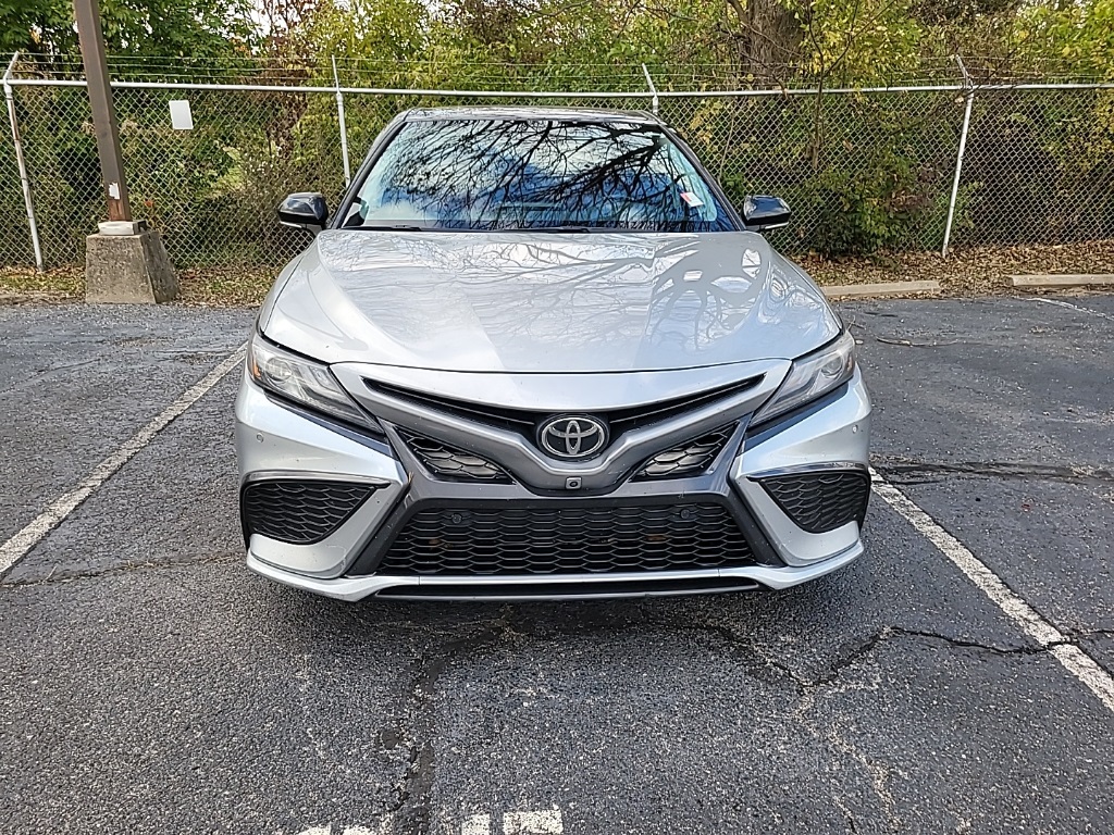 2021 Toyota Camry XSE V6 photo 3