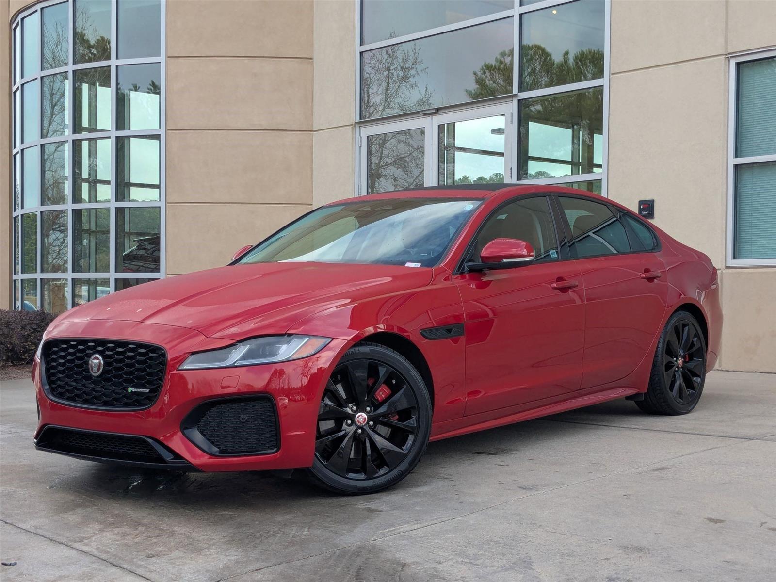 2023 Jaguar XF R-Dynamic SE's photo