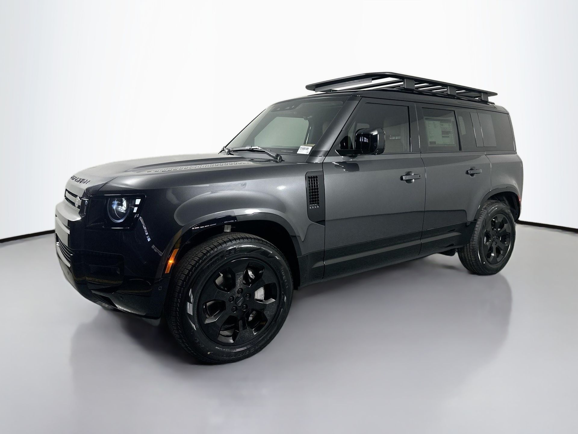 2026 Land Rover Defender X-Dynamic SE's photo