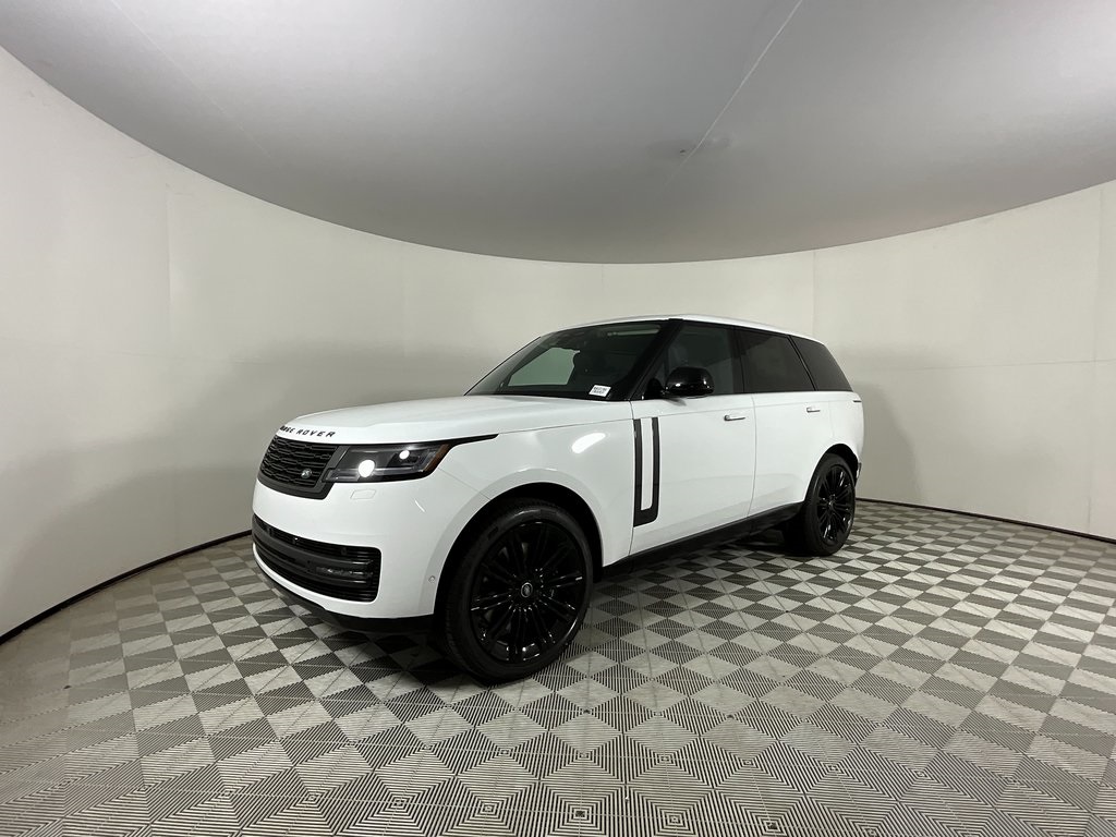 2025 Land Rover Range Rover SE's photo