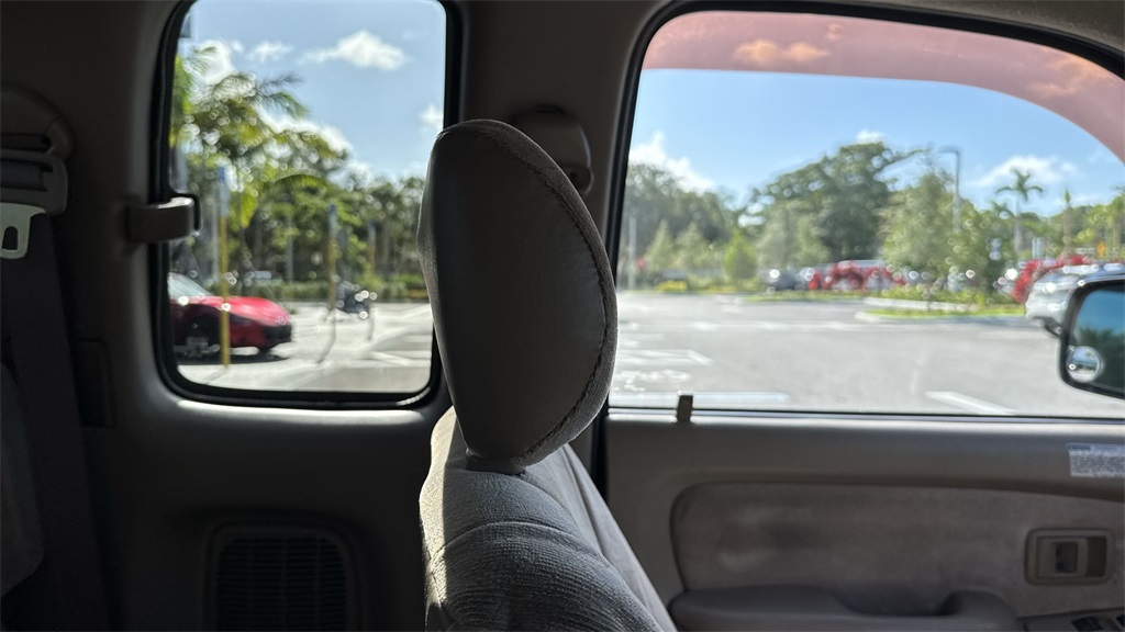 2002 Toyota Tacoma Base V6 photo 14