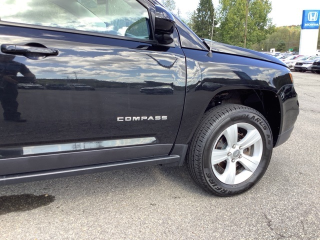 2016 Jeep Compass Latitude photo 5