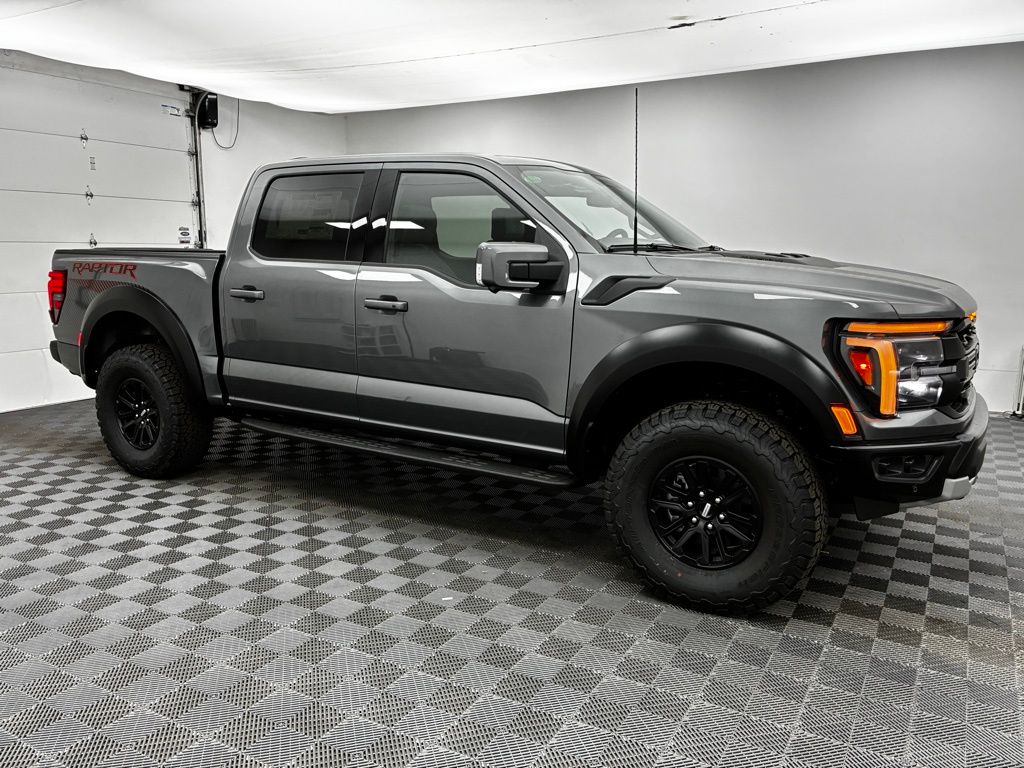 2025 Ford F-150 Raptor photo 6