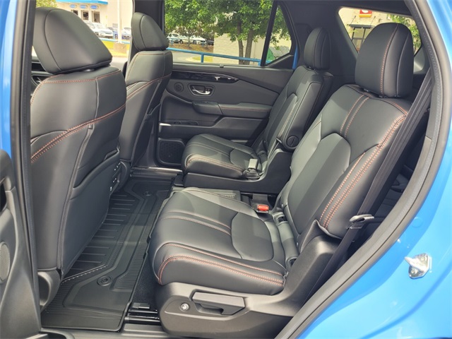 2025 Honda Pilot TrailSport photo 4