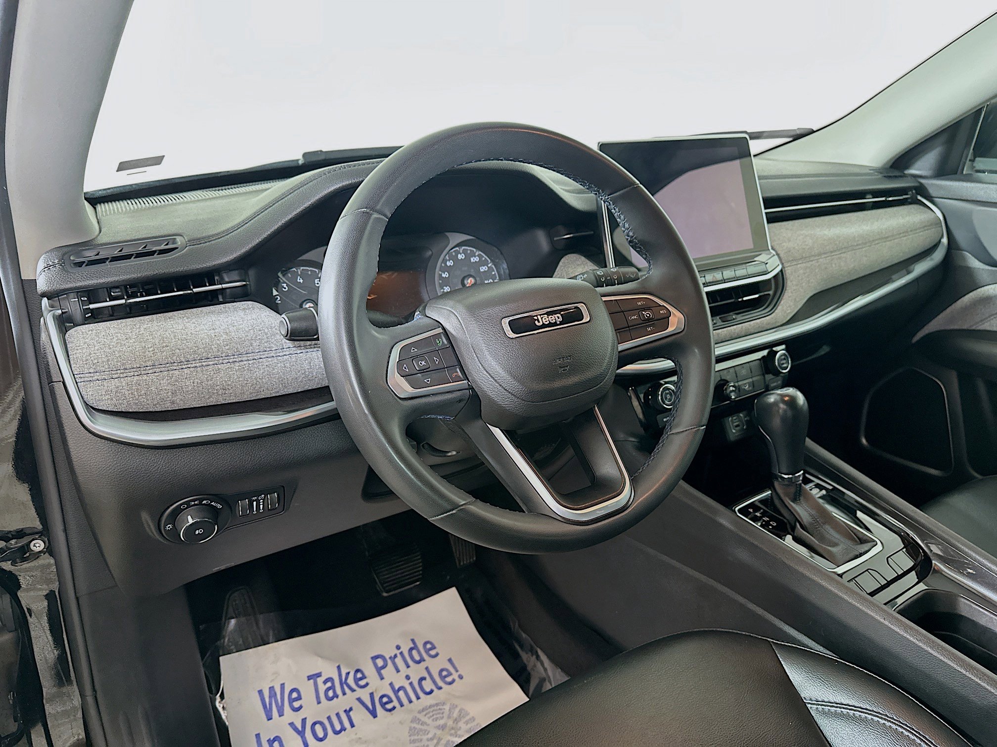 2022 Jeep Compass Latitude photo 9