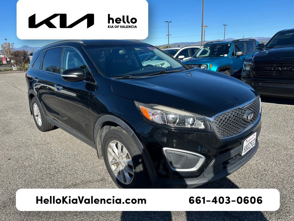 2017 Kia Sorento LX's photo