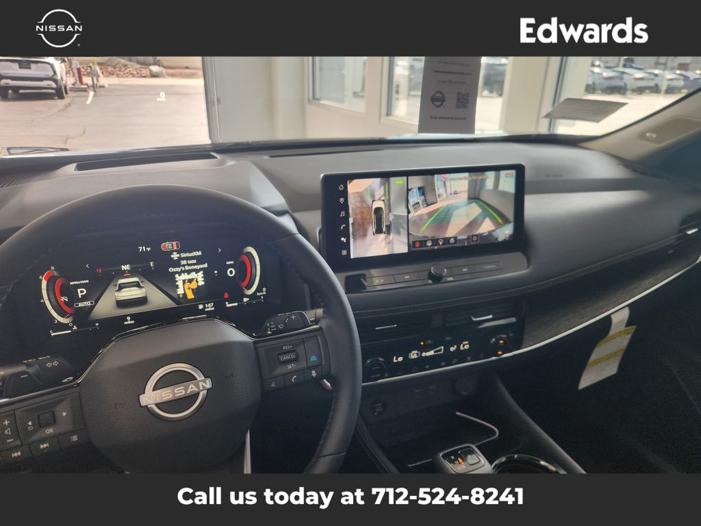 2026 Nissan Rogue Platinum photo 23