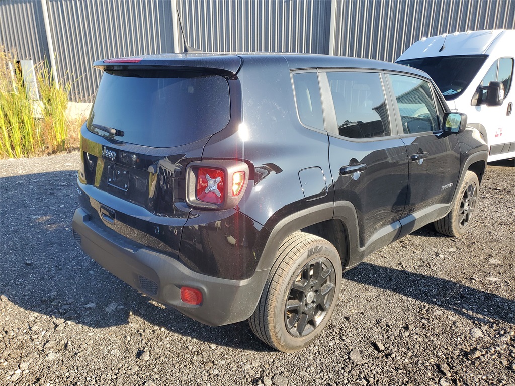 2023 Jeep Renegade Latitude Upland photo 2