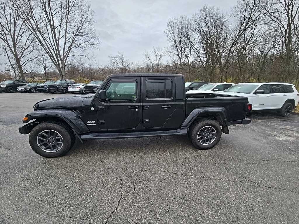 2021 Jeep Gladiator Overland photo 2