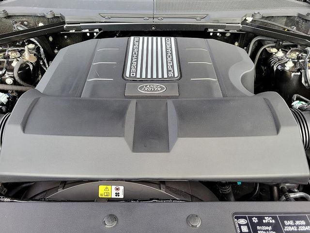 2025 Land Rover Defender 110 X-Dynamic SE photo 27