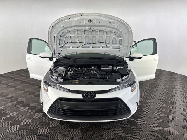 2024 Toyota Corolla LE photo 11