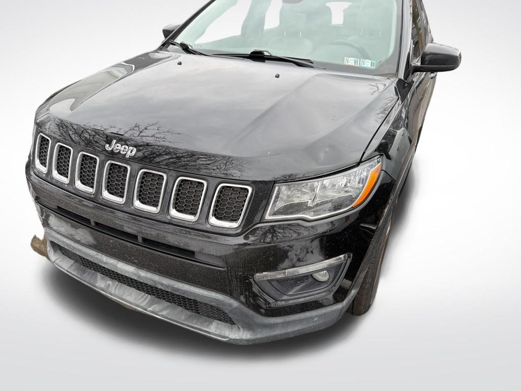 Used 2019 Jeep Compass Latitude with VIN 3C4NJDBB7KT660924 for sale in Sewickley, PA