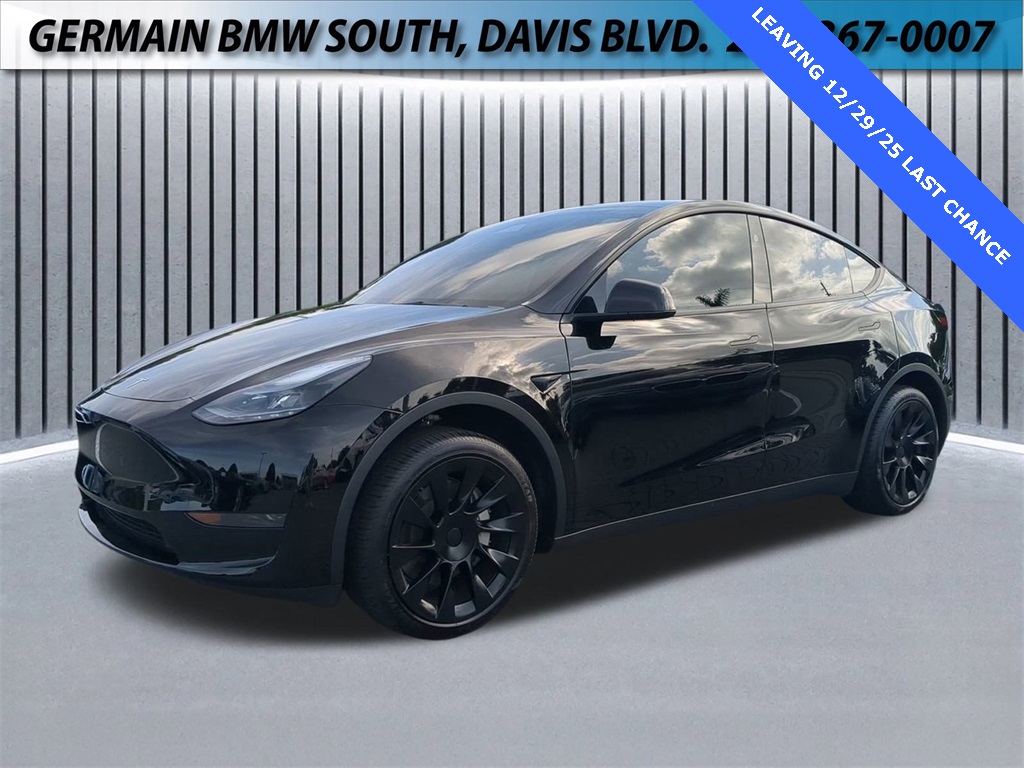 2025 Tesla Model Y Long Range's photo