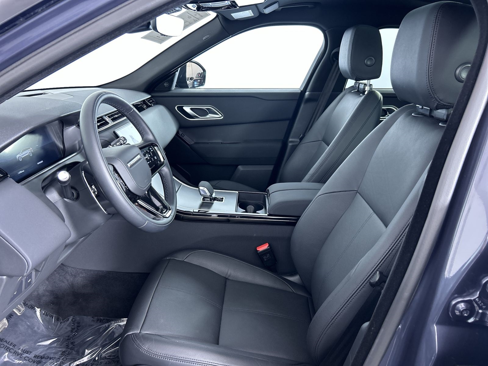 2025 Land Rover Range Rover Velar SE photo 21