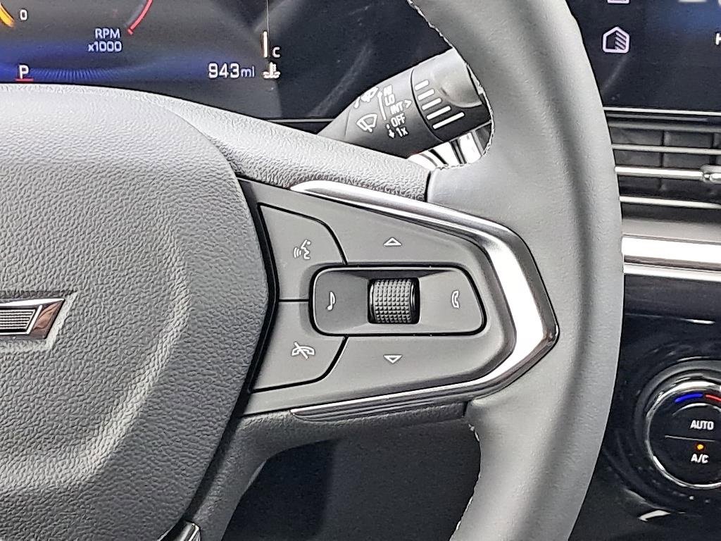2025 Chevrolet Trax ACTIV photo 13