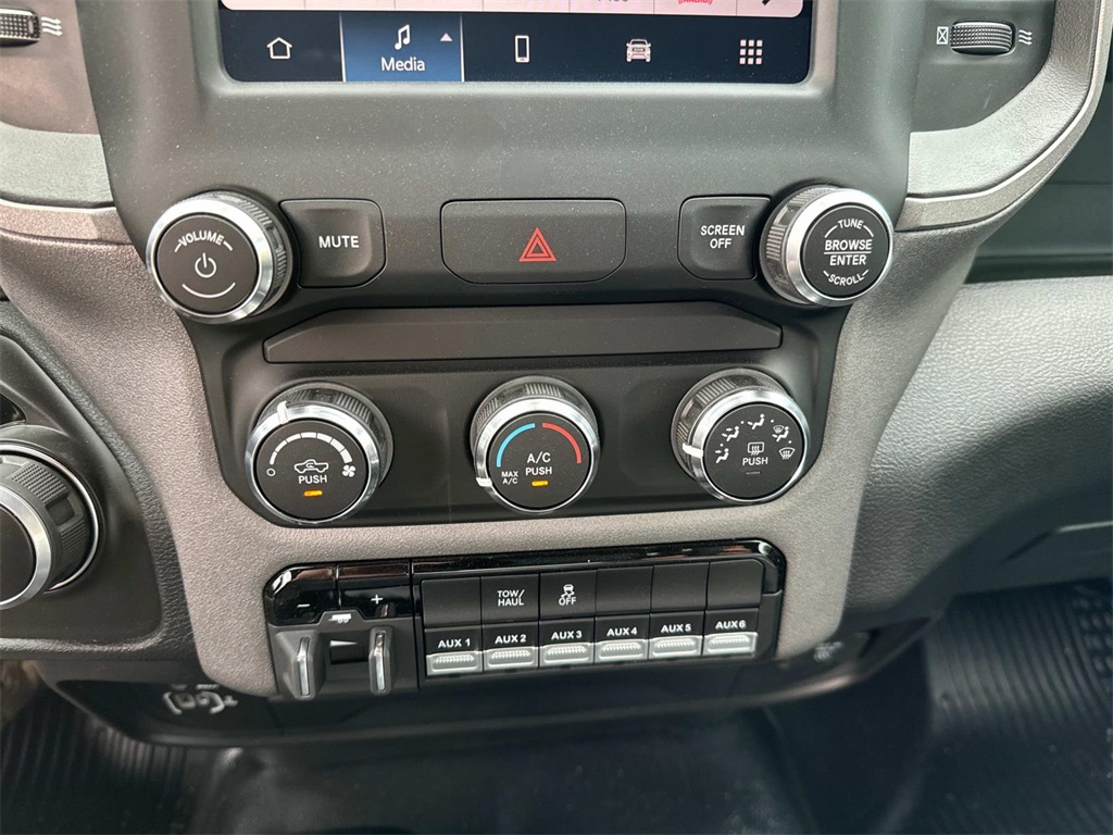 2024 Ram 2500 Tradesman photo 21