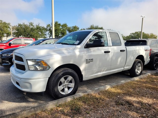 2023 Ram 1500 Classic Tradesman photo 3