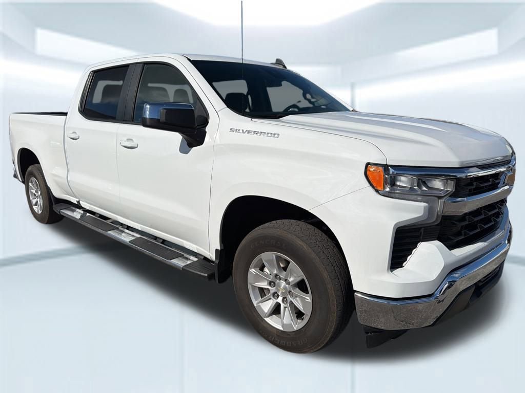 2024 Chevrolet Silverado 1500 LT photo 3