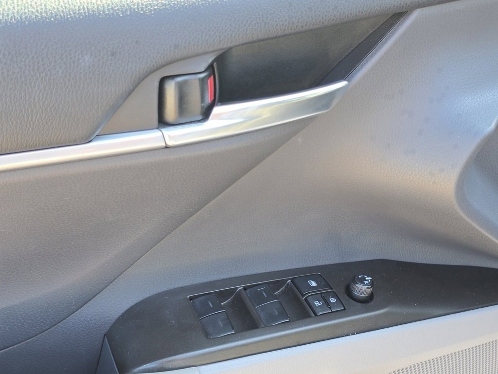 2023 Toyota Camry LE photo 23