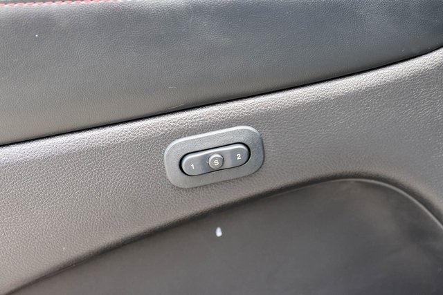 Used 2021 Silver Jeep Trailhawk image 12