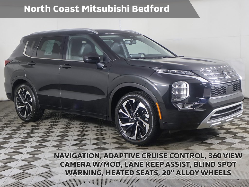 2023 Mitsubishi Outlander SEL's photo