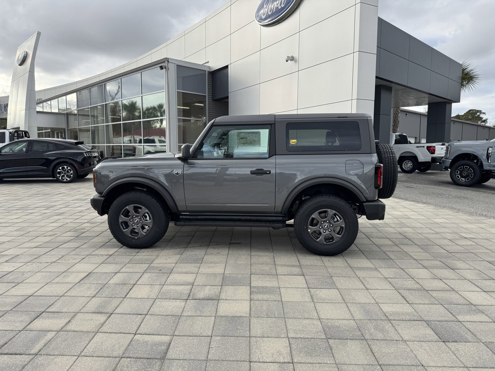 2024 Ford Bronco Big Bend photo 4
