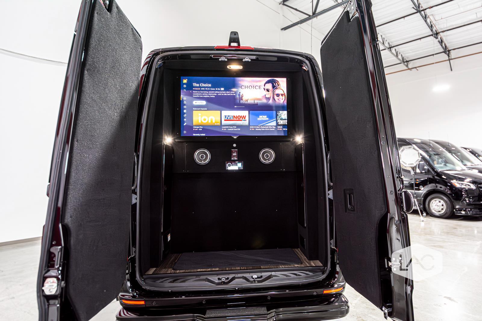 2024 Mercedes Benz Sprinter 3500 photo 14