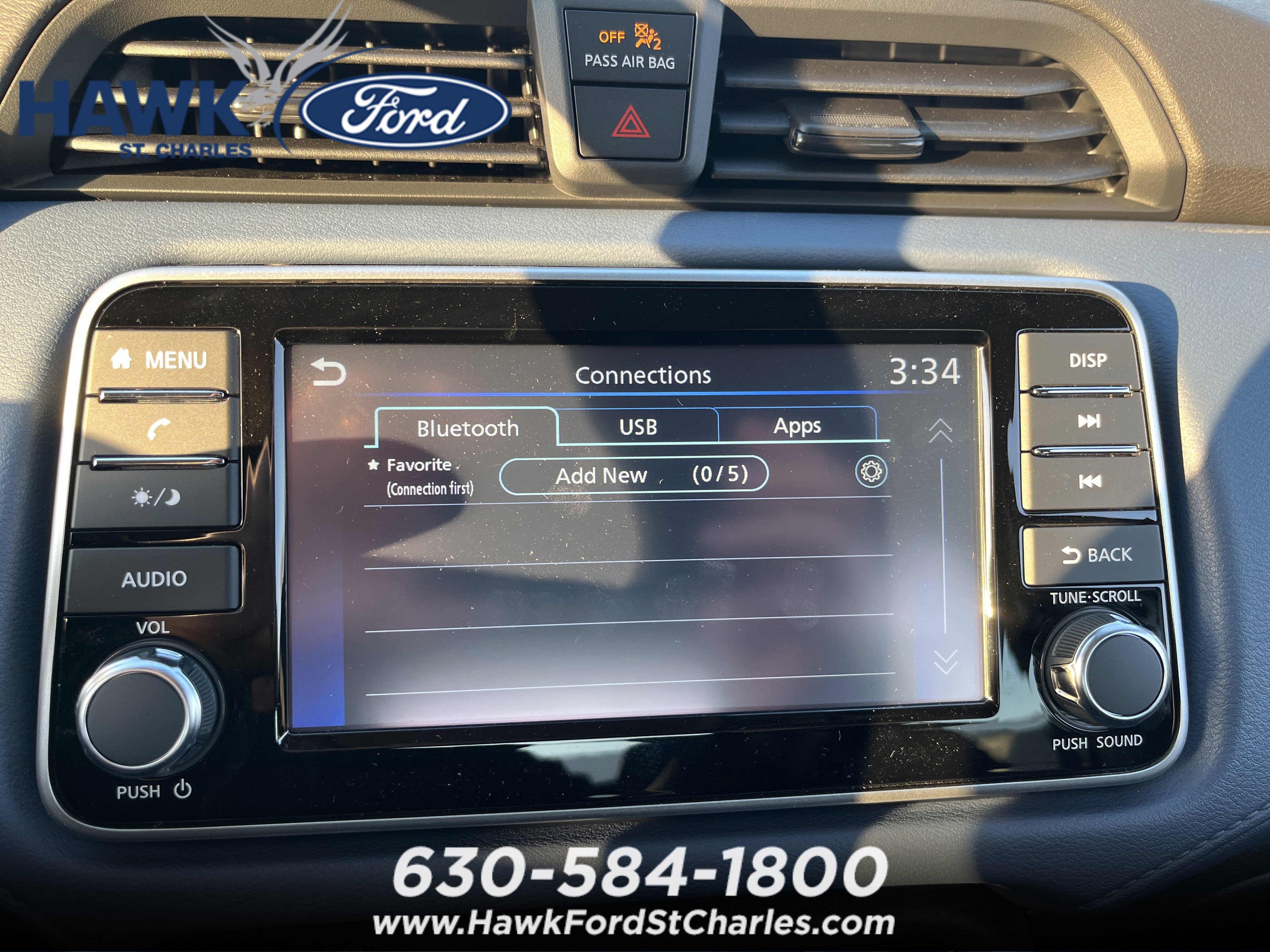 2025 NISSAN VERSA - Image 17