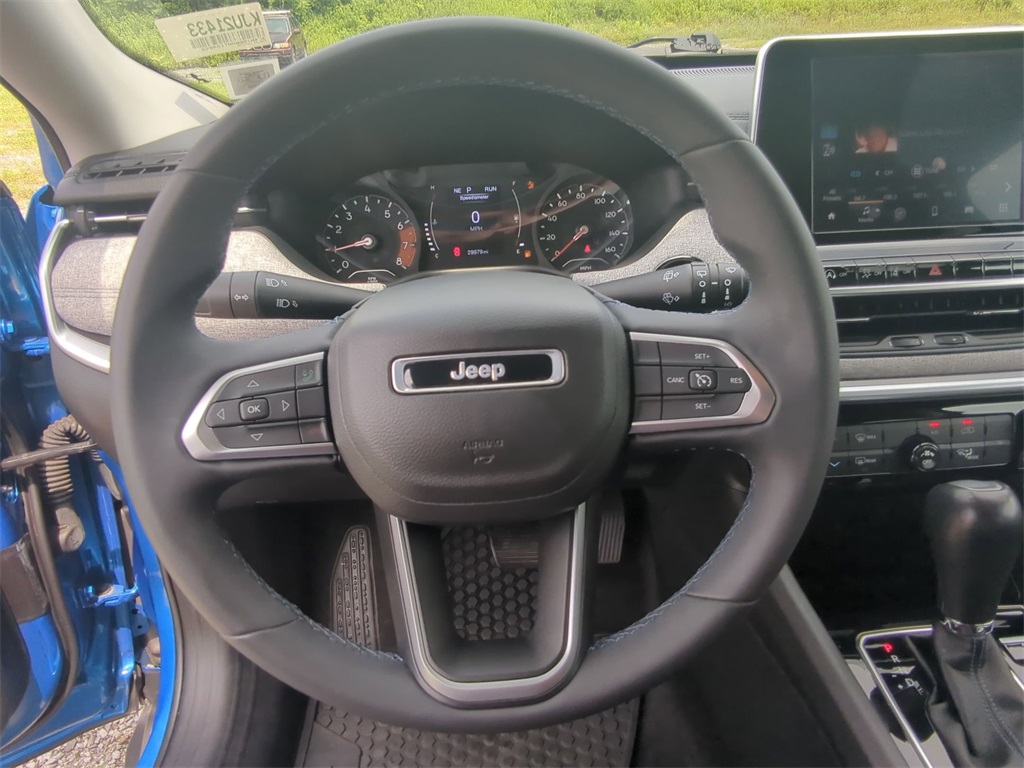 2022 Jeep Compass Latitude photo 17