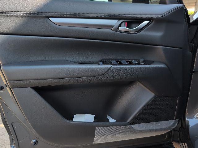 2025 Mazda CX-5 2.5 S Preferred photo 20