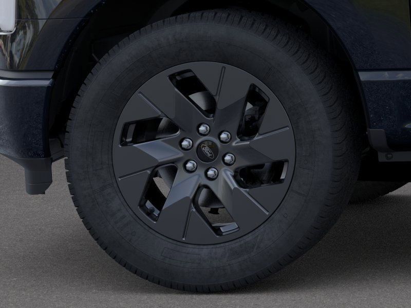 2025 Ford F-150 Lightning Lariat photo 20