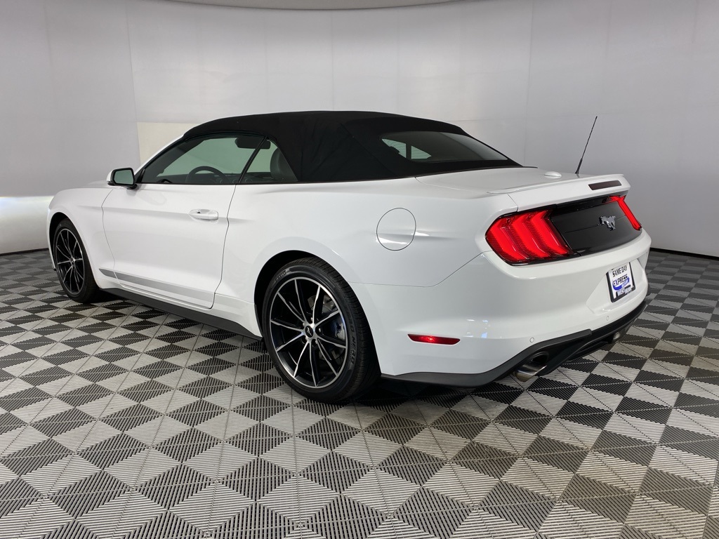 2022 Ford Mustang EcoBoost Premium photo 18