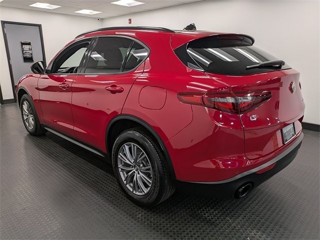 2023 Alfa Romeo Stelvio Sprint photo 6