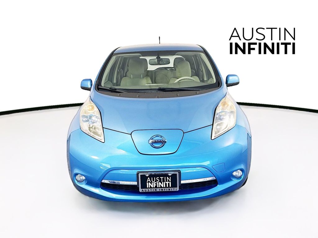 Used 2011 Nissan LEAF SL with VIN JN1AZ0CP6BT005579 for sale in Austin, TX