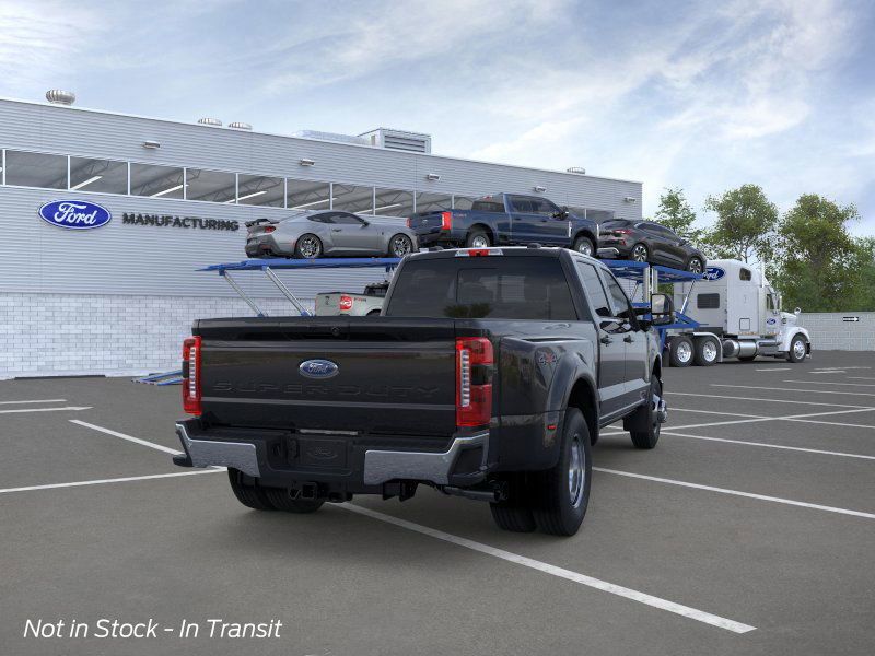 2025 Ford F-350 Lariat photo 8