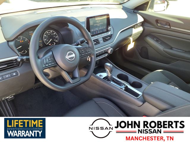 2025 Nissan Altima S photo 4