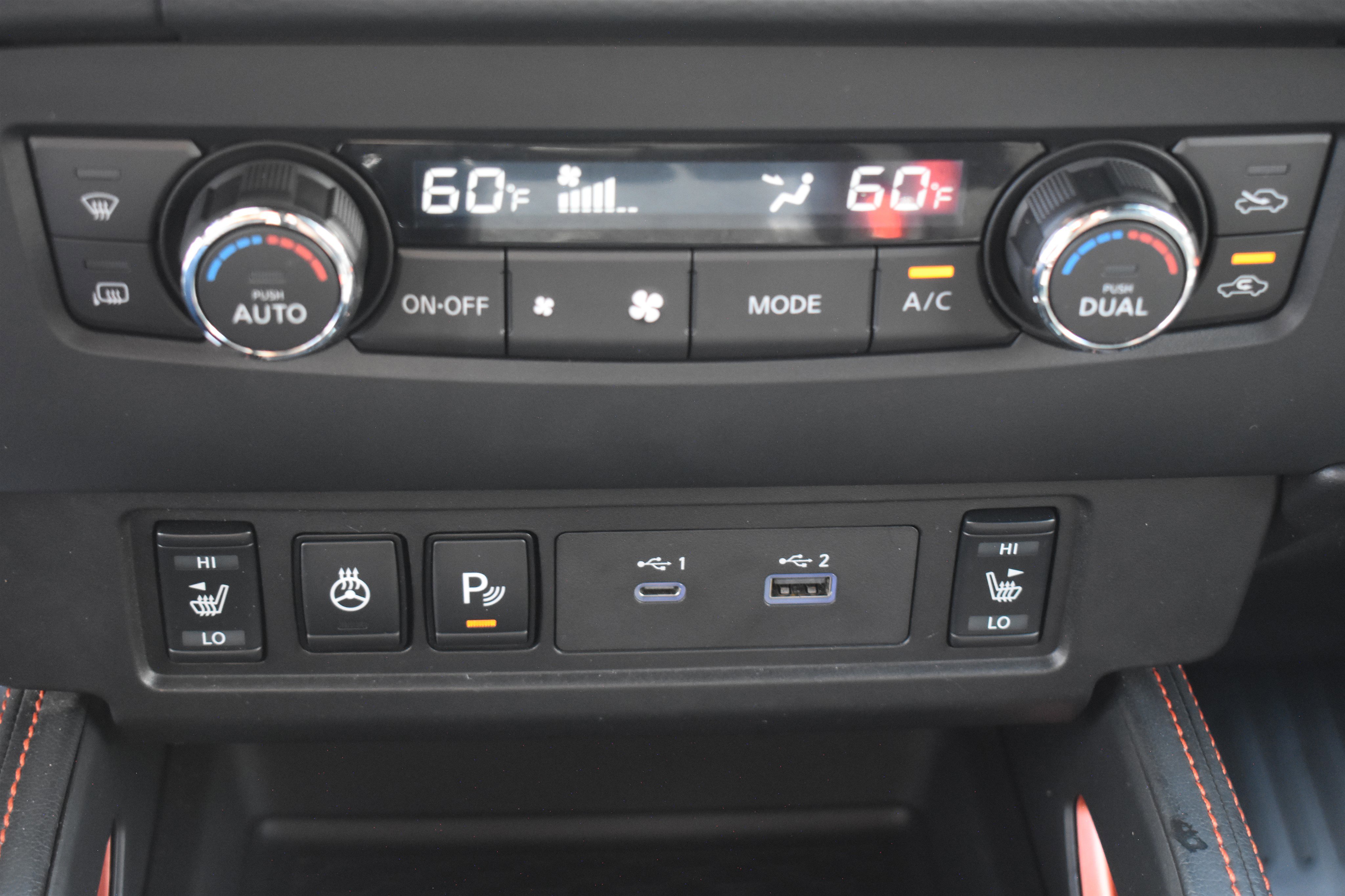 2022 Nissan Frontier Crew Cab photo 15