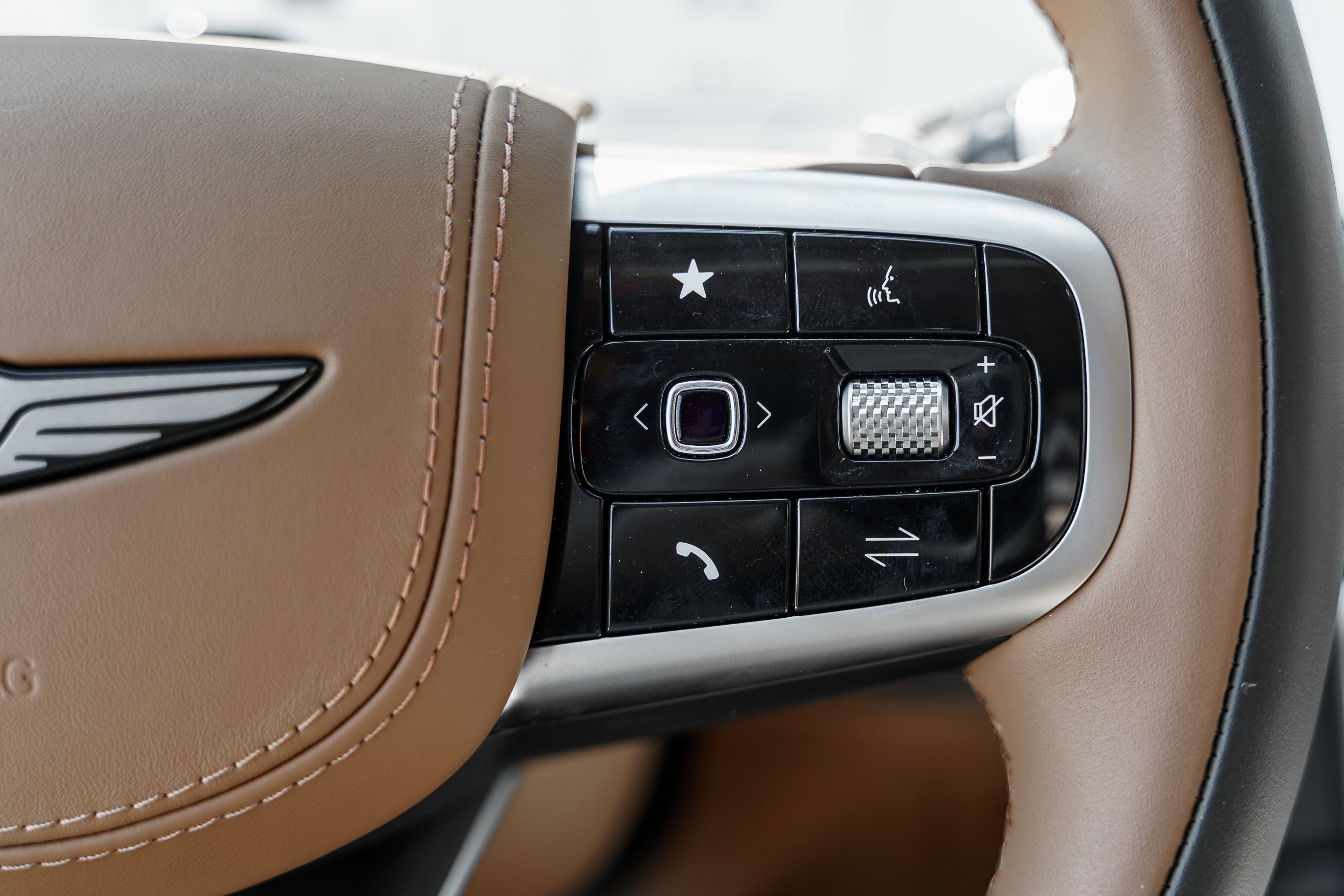 2025 Genesis GV80 3.5T Prestige photo 16