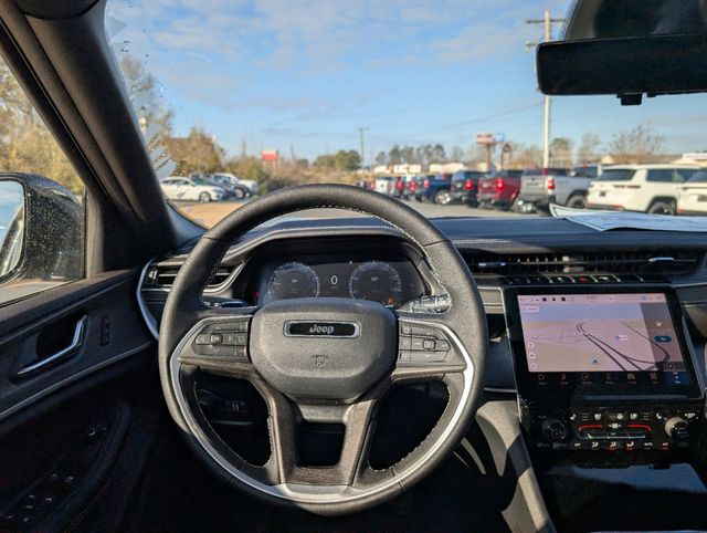 2025 Jeep Grand Cherokee Limited photo 26