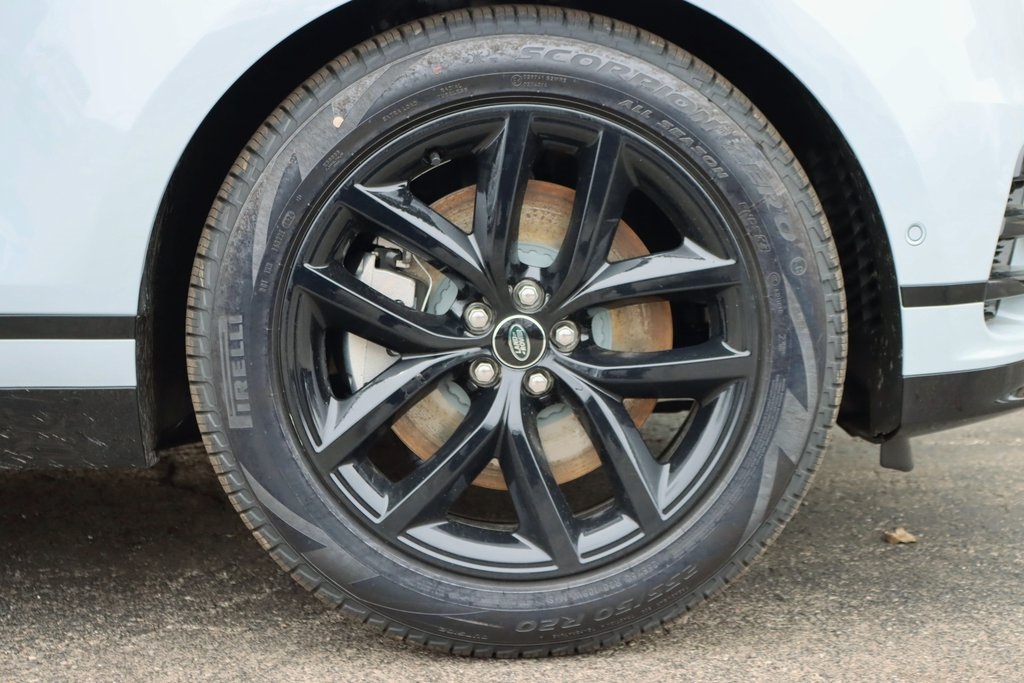 2026 LAND ROVER RANGE ROVER VELAR - Image 8